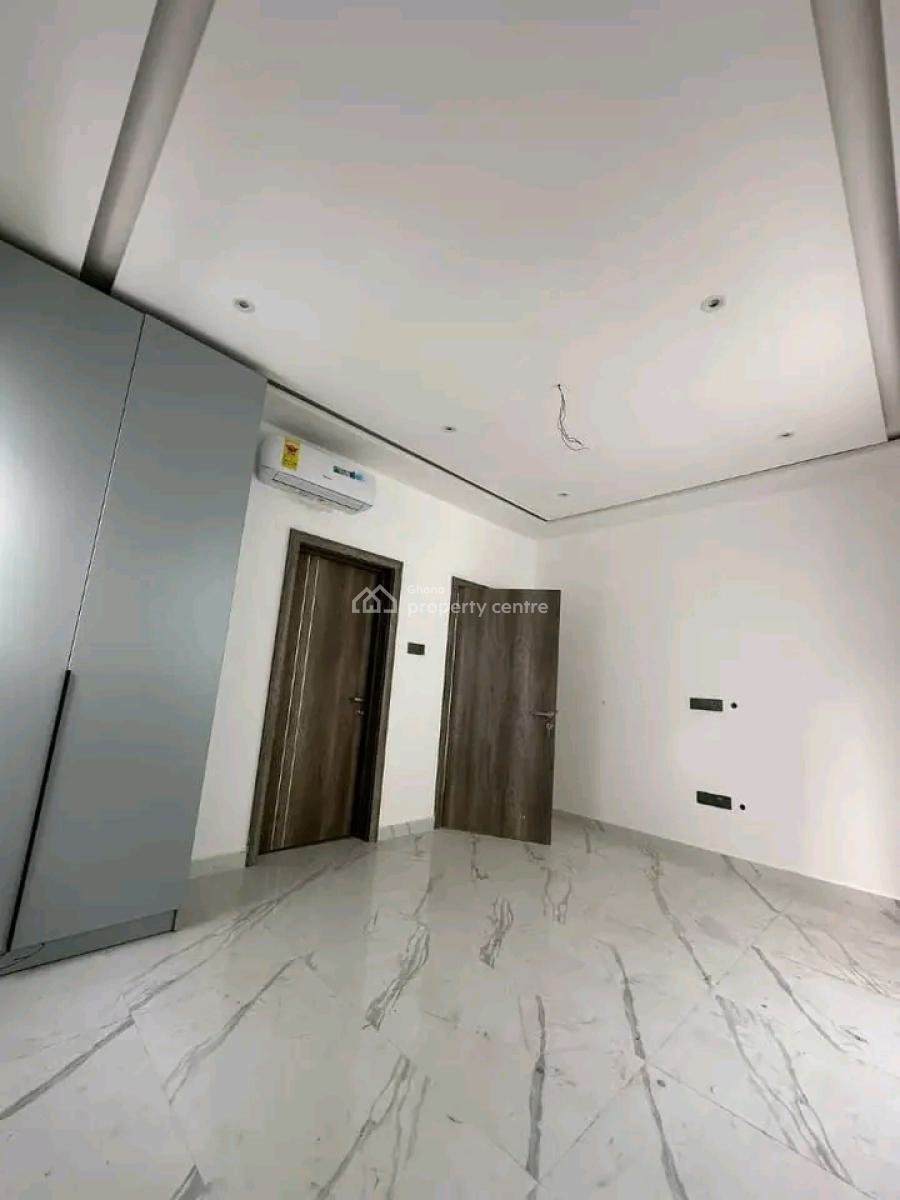 Executive 4 Bedrooms Townhouse, Manet, Spintex, Accra, Townhouse for Sale