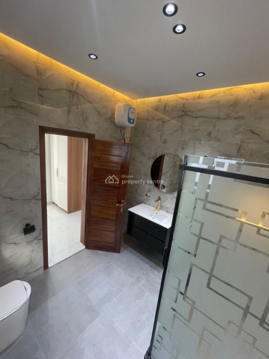 4 Bedrooms House, Ayi Mensah, Oyarifa, La Nkwantanang Madina Municipal, Accra, House for Sale