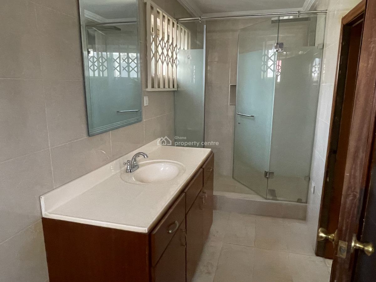 Luxury 5-bedroom Villa in Trasacco Estate, Trasacco Estate, Adenta Municipal, Accra, House for Rent