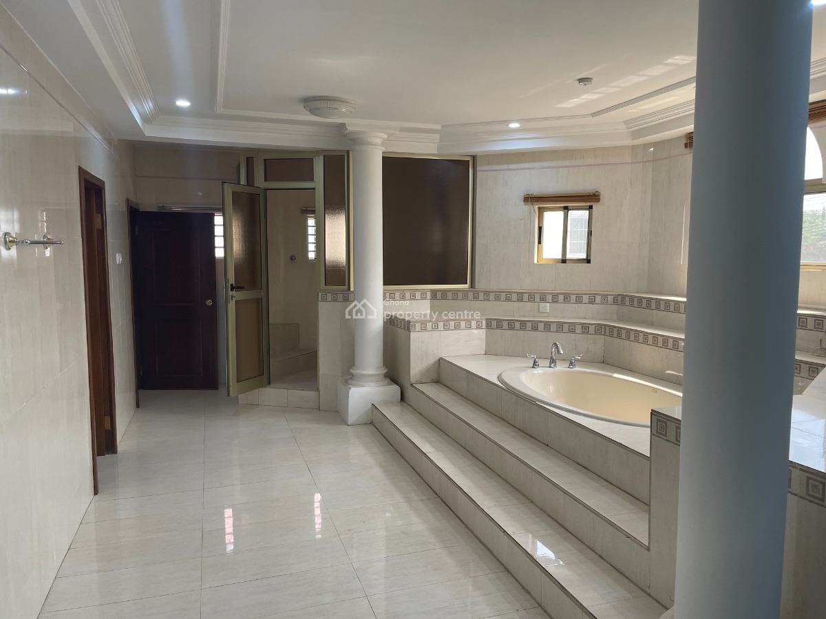 Luxury 5-bedroom Villa in Trasacco Estate, Trasacco Estate, Adenta Municipal, Accra, House for Rent