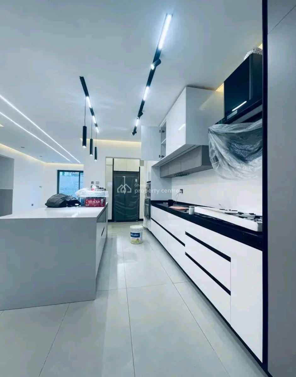 Executive 4-bedroom Townhouse @ Adjringanor, Adjiringanor, East Legon, Accra, Townhouse for Sale