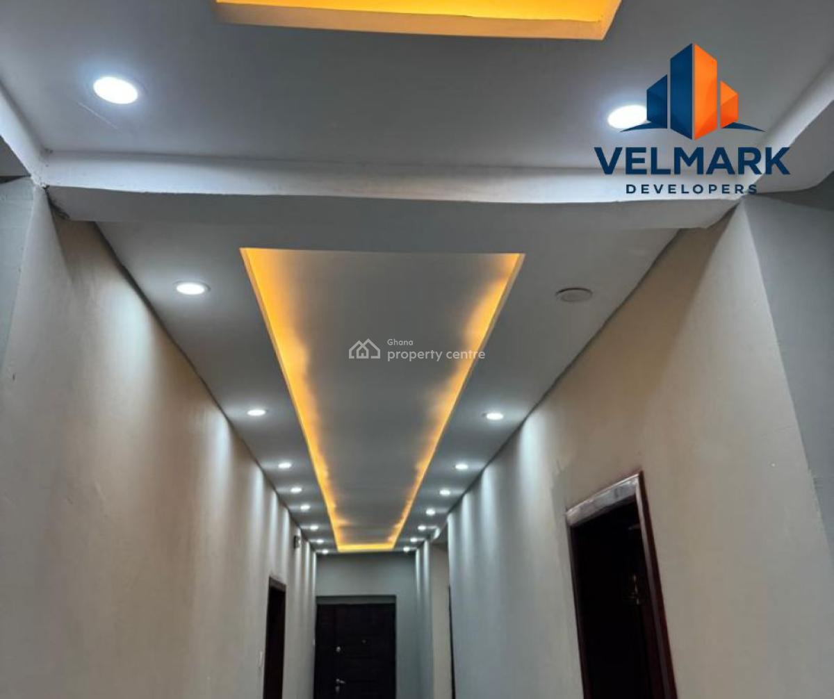 Investors Deal  Luxury 5-bedroom En-suite Home  Adade Kasoa, Adade Road, Kasoa, Awutu-senya East, Central Region, House for Sale