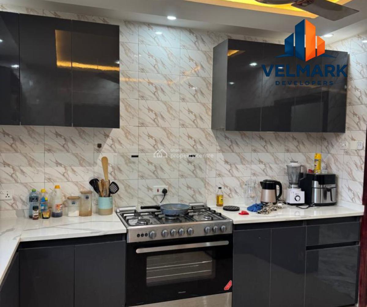 Investors Deal  Luxury 5-bedroom En-suite Home  Adade Kasoa, Adade Road, Kasoa, Awutu-senya East, Central Region, House for Sale