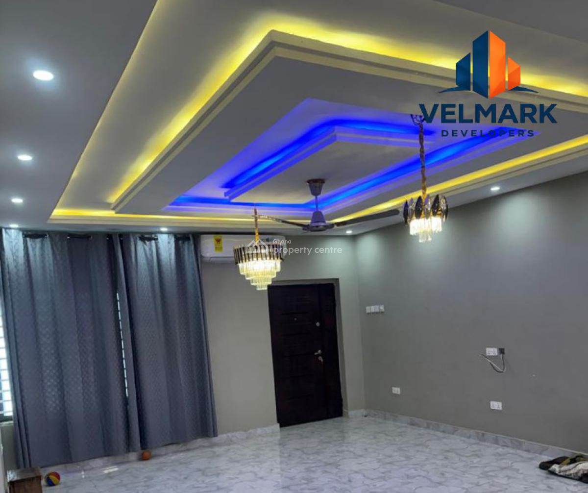 Investors Deal: Luxury 5 Bedrooms En-suite Home, Adade Road, Kasoa, Awutu-senya East, Central Region, House for Sale