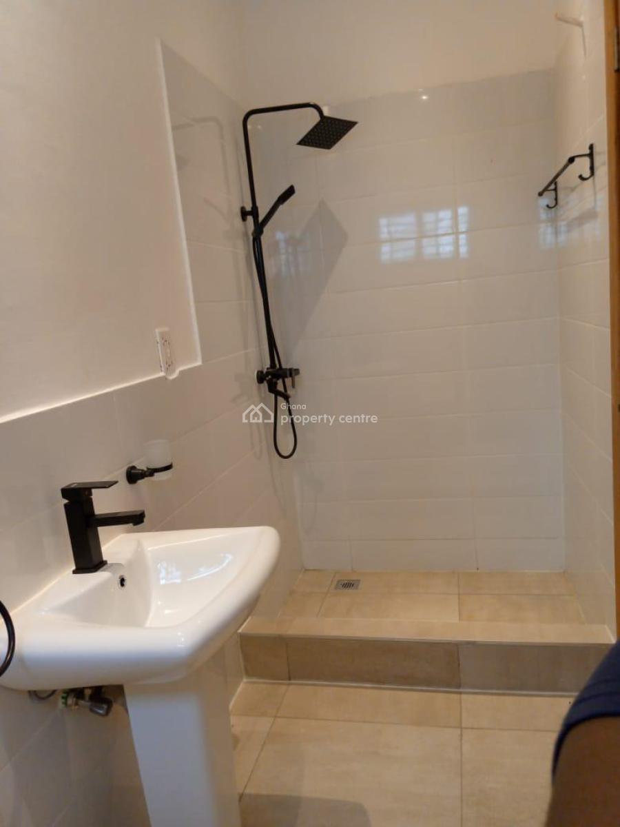 Executive 3-bedroom Burgalow House @ Adenta Powerland, Adenta Municipal, Accra, Detached Bungalow for Sale