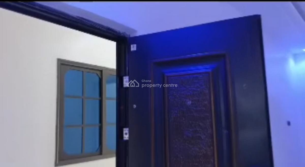 4 Bedrooms, Kwanwoma, on Ahodwo Sokoban Road., Kumasi Metropolitan, Ashanti, House for Sale