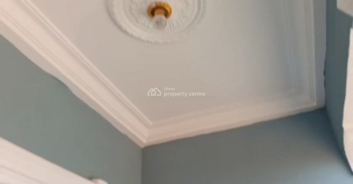 4 Bedrooms, Kwanwoma, on Ahodwo Sokoban Road., Kumasi Metropolitan, Ashanti, House for Sale