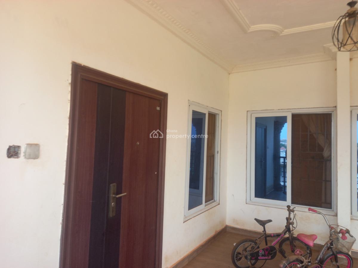 4 Bedrooms, Kwanwoma, on Ahodwo Daban Sokoban Road., Kumasi Metropolitan, Ashanti, House for Sale