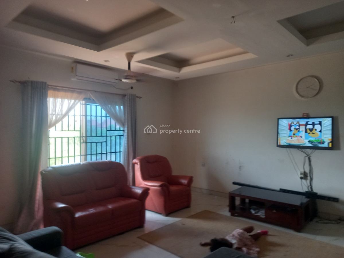 4 Bedrooms, Kwanwoma, on Ahodwo Daban Sokoban Road., Kumasi Metropolitan, Ashanti, House for Sale
