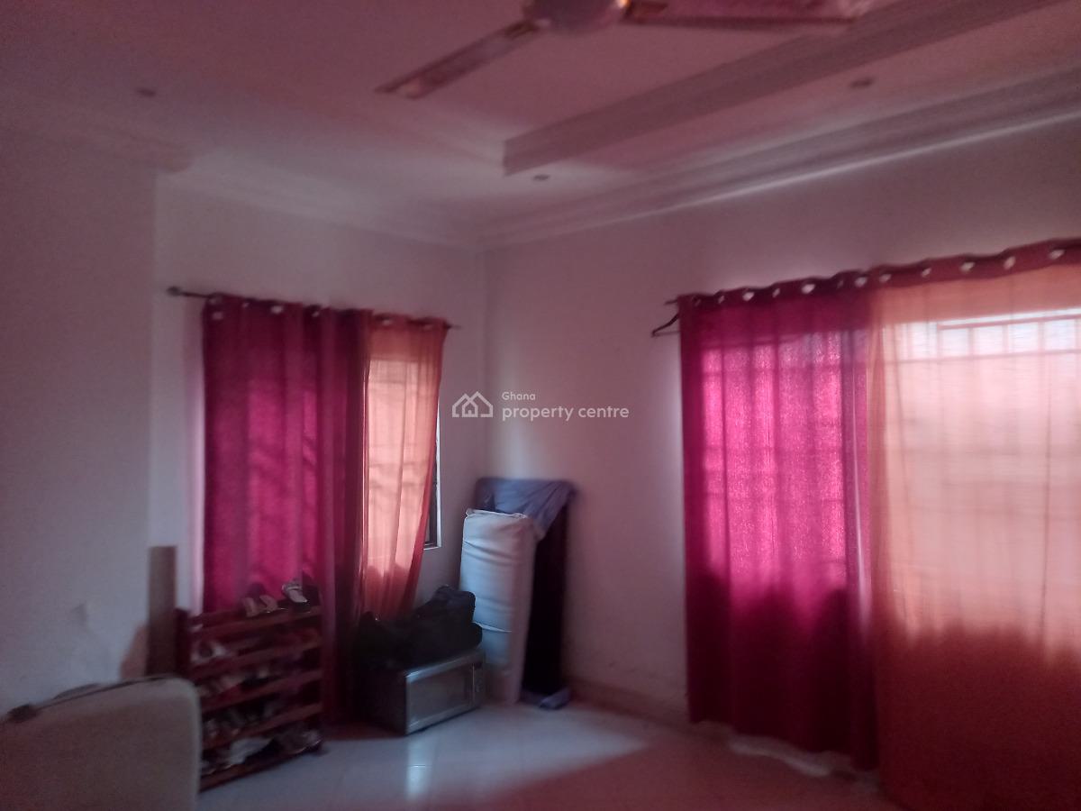 4 Bedrooms, Kwanwoma, on Ahodwo Daban Sokoban Road., Kumasi Metropolitan, Ashanti, House for Sale