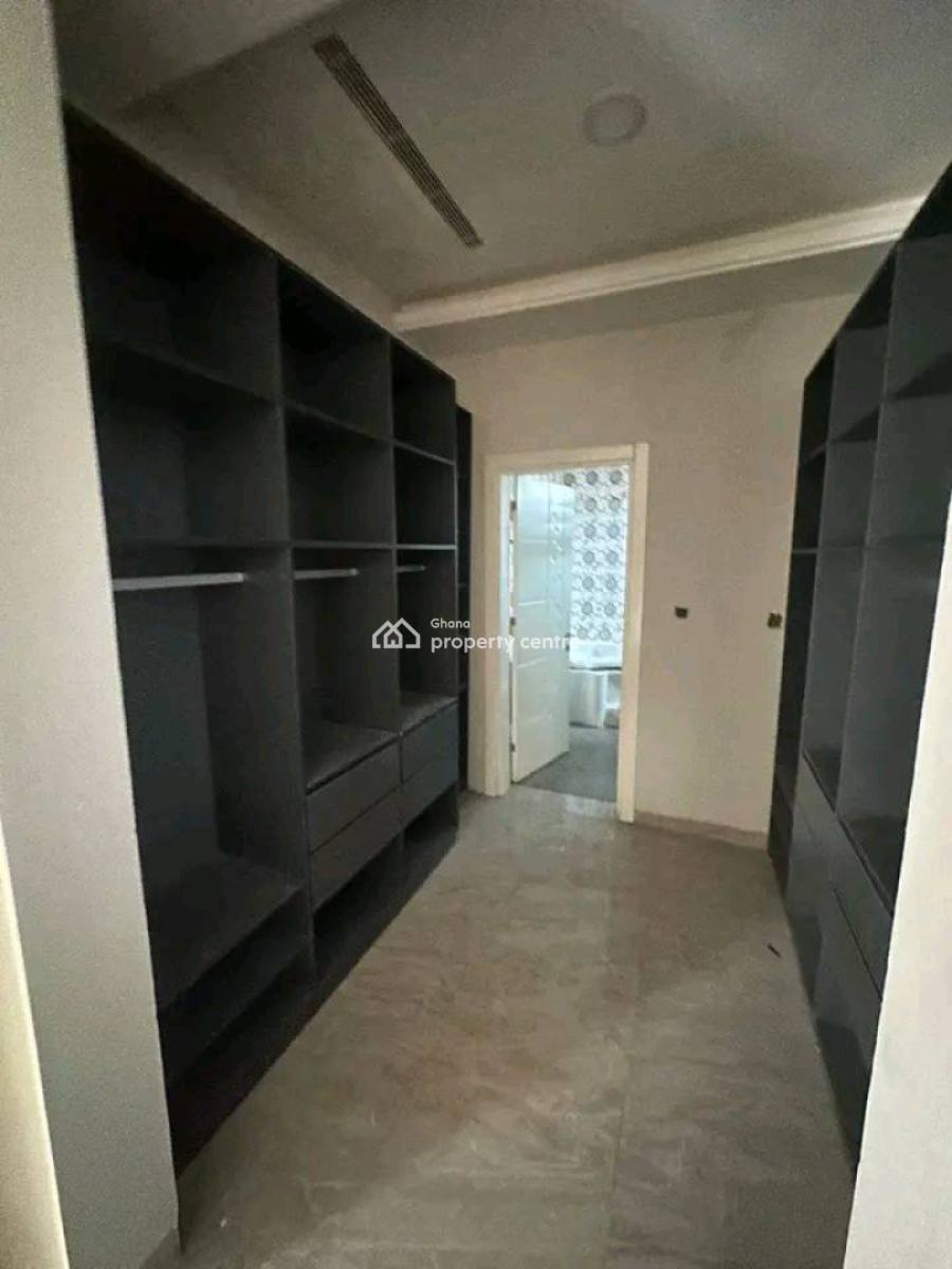 Furnished 4 Bedroom Townhouse in a Gated Community with Swimming Pool, Mahama Road, East Airport, Airport Residential Area, Accra, Detached Duplex for Rent