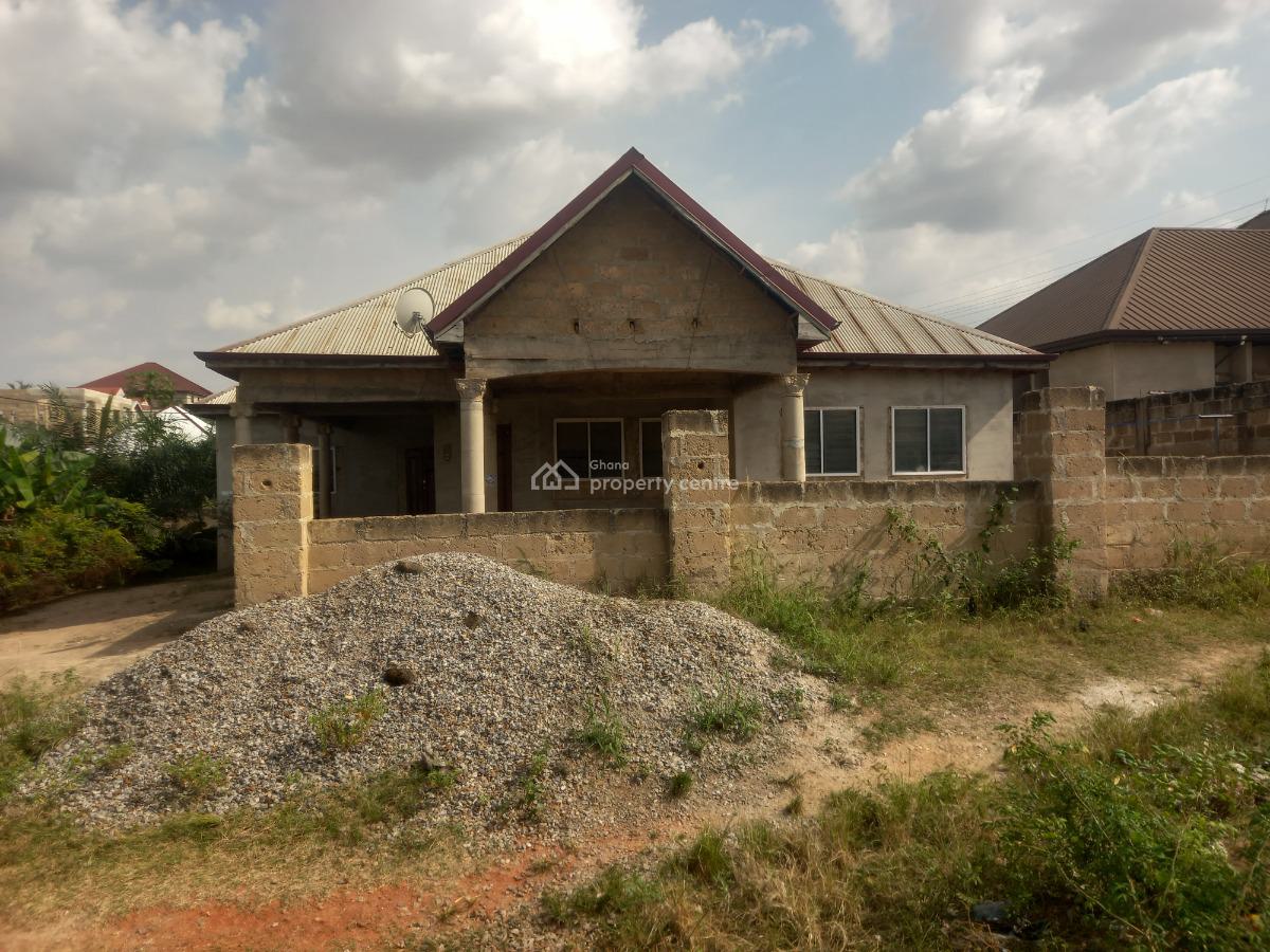 5 Bedrooms, Kenyasi Adwumam, Kumasi Metropolitan, Ashanti, House for Sale