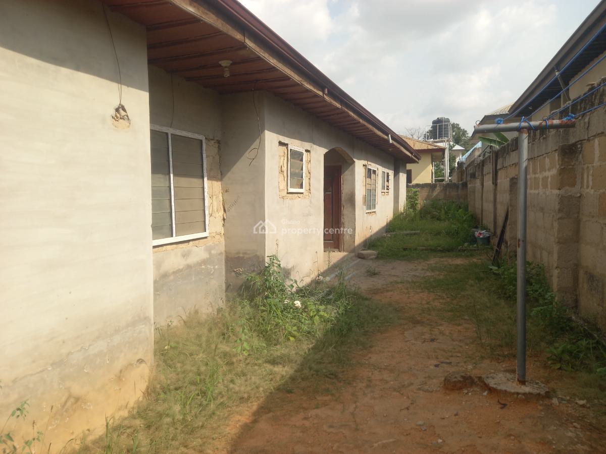 5 Bedrooms, Kenyasi Adwumam, Kumasi Metropolitan, Ashanti, House for Sale