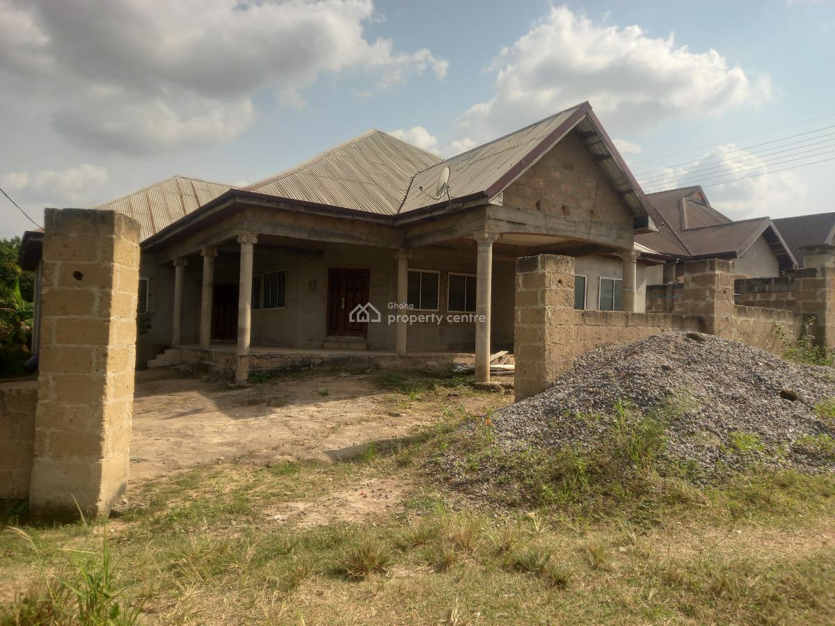 5 Bedrooms, Kenyasi Adwumam, Kumasi Metropolitan, Ashanti, House for Sale