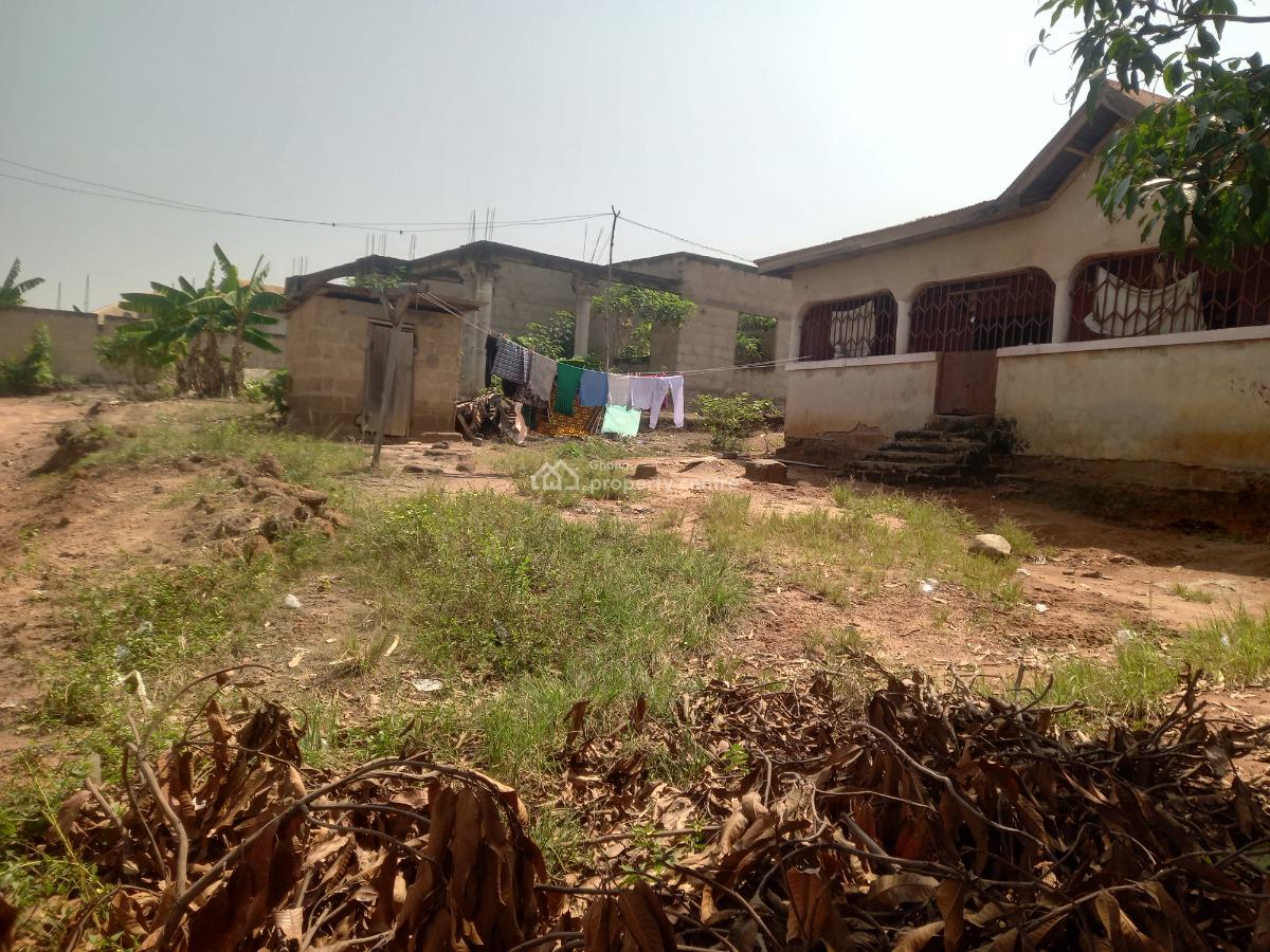 4 Bedrooms, Kenyasi Adwumam, Kumasi Metropolitan, Ashanti, House for Sale