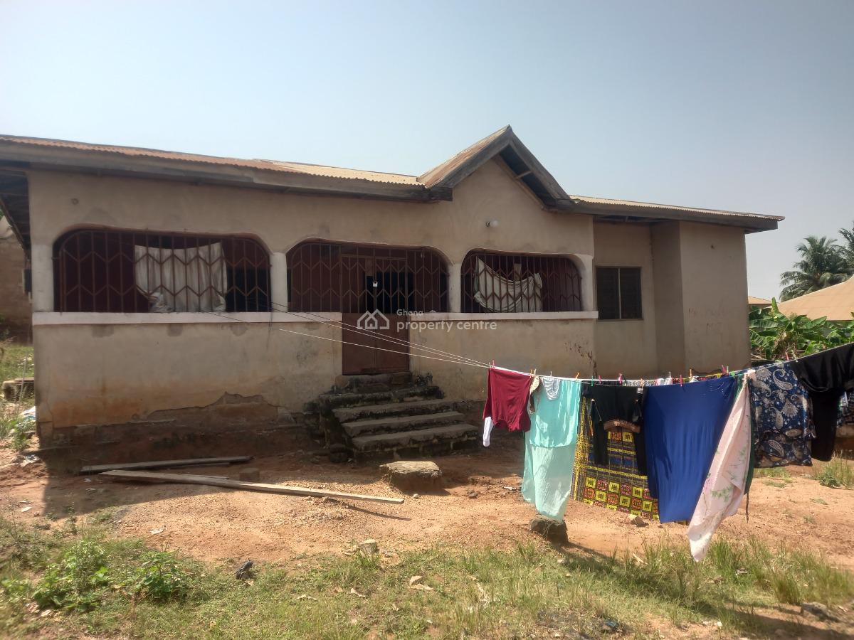 4 Bedrooms, Kenyasi Adwumam, Kumasi Metropolitan, Ashanti, House for Sale