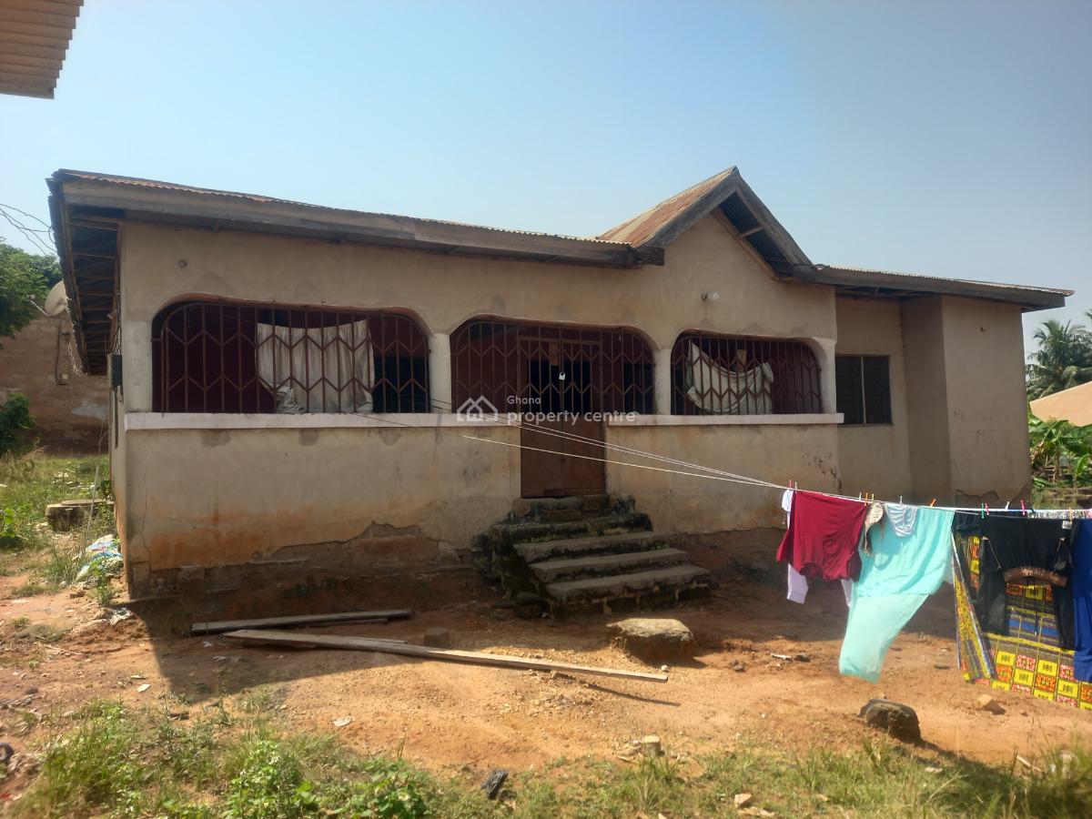 4 Bedrooms, Kenyasi Adwumam, Kumasi Metropolitan, Ashanti, House for Sale