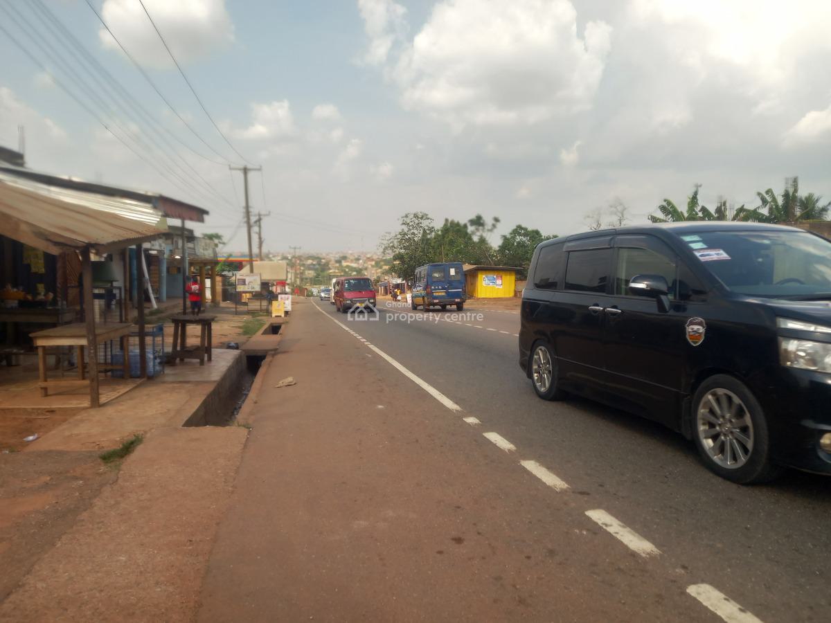 Main Road Side ( Apartments/ Flats  Property), Sokoban Kwanwoma, on Ahodwo Daban Road., Kumasi Metropolitan, Ashanti, House for Sale