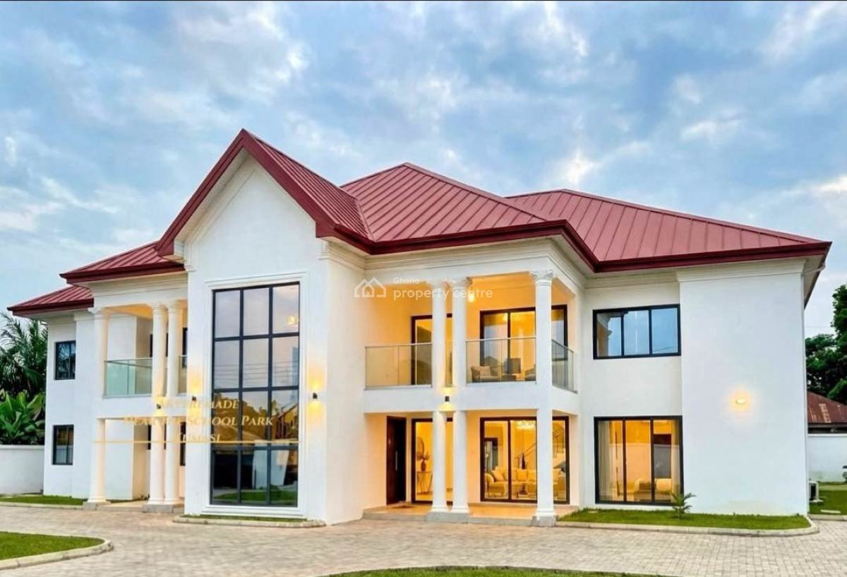 8 Bedrooms  ( Apartment/ Flats., Kwadaso Akyeremade., Kumasi Metropolitan, Ashanti, House for Sale