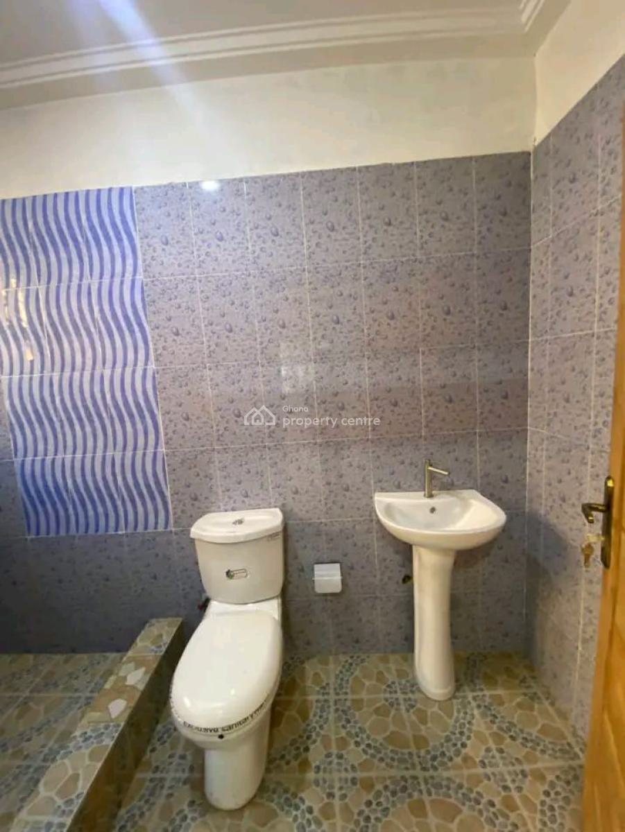 Decent 3-bedroom House, Abokobi, Adenta Municipal, Accra, House for Sale