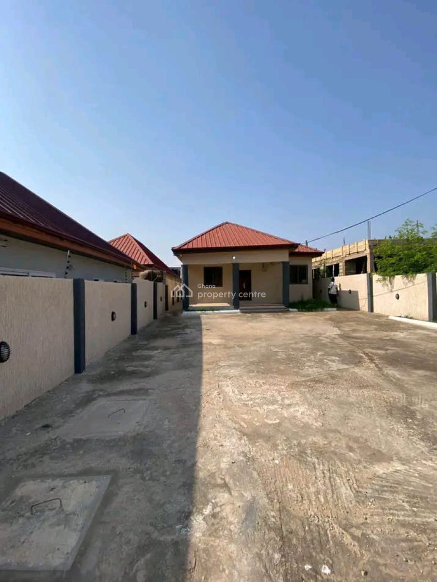 Decent 3-bedroom House, Abokobi, Adenta Municipal, Accra, House for Sale