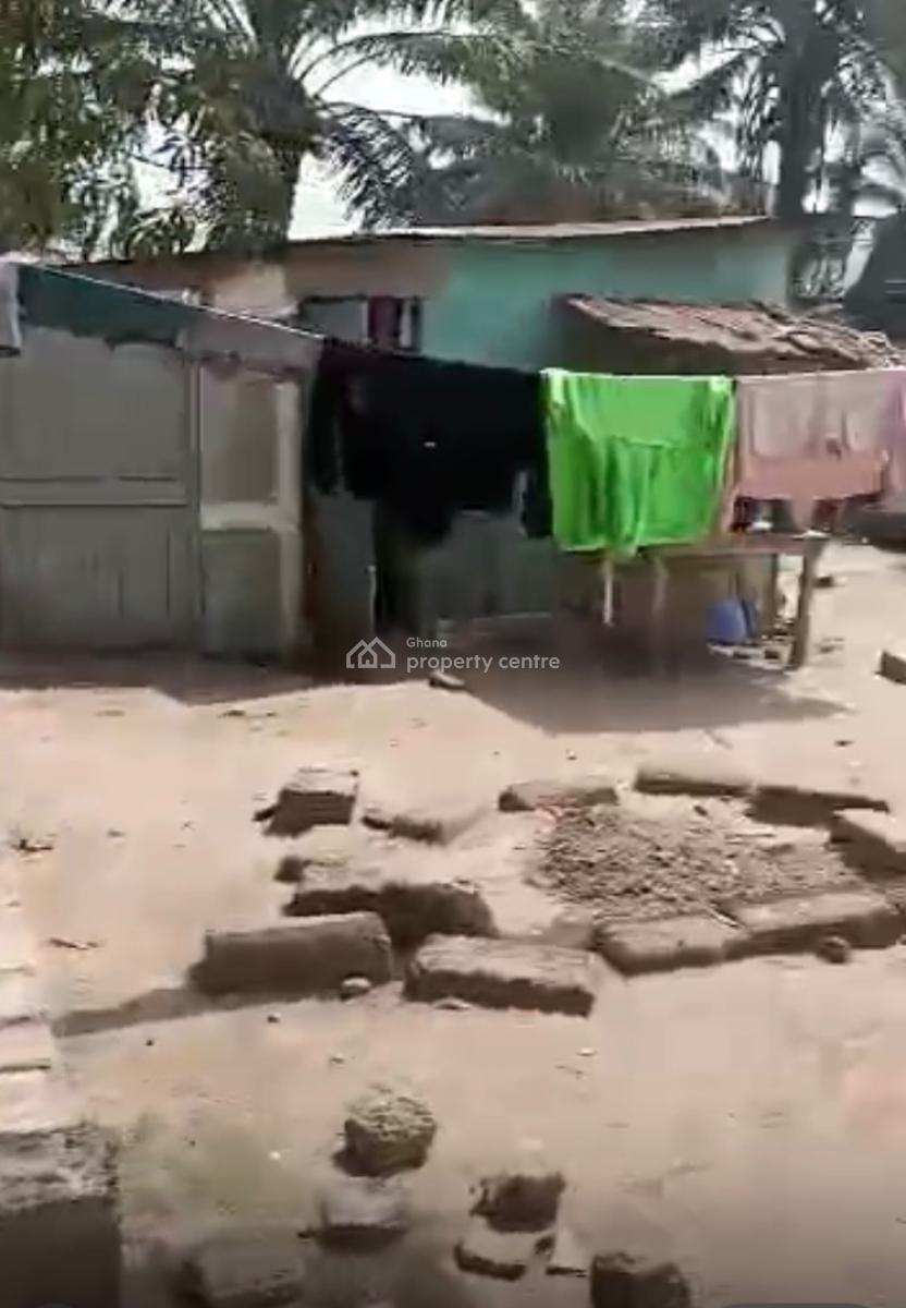 Freehold 100/100 Plot of Land, Ritz Junction, La Nkwantanang Madina Municipal, Accra, Mixed-use Land for Sale