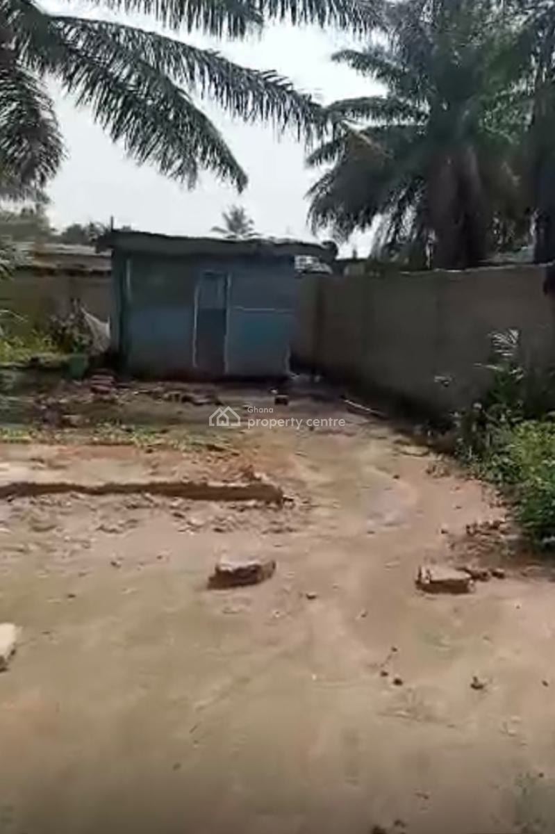 Freehold 100/100 Plot of Land, Ritz Junction, La Nkwantanang Madina Municipal, Accra, Mixed-use Land for Sale