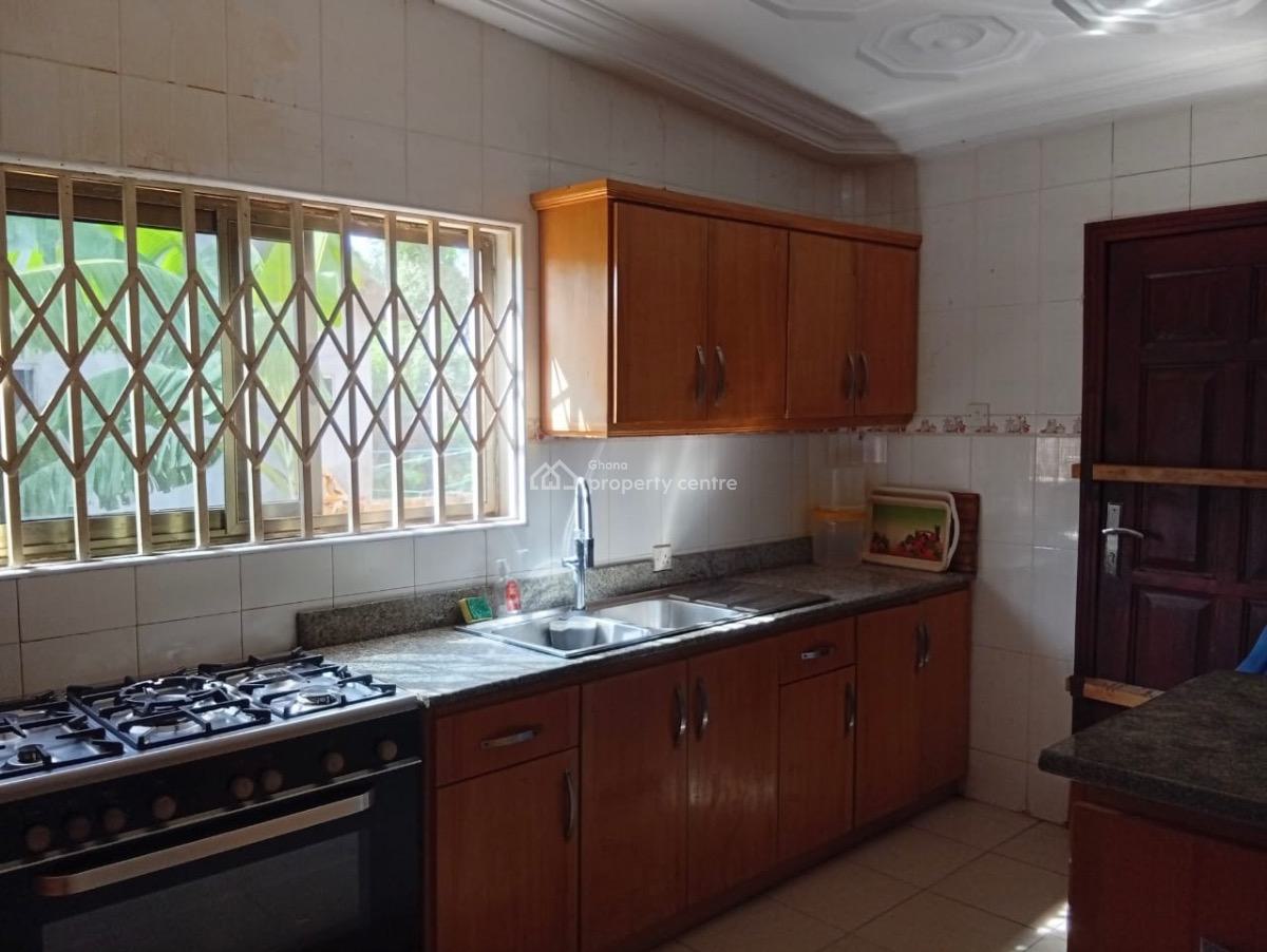 5 Bedrooms, Housing Down, Adenta Municipal, Accra, Detached Bungalow for Sale