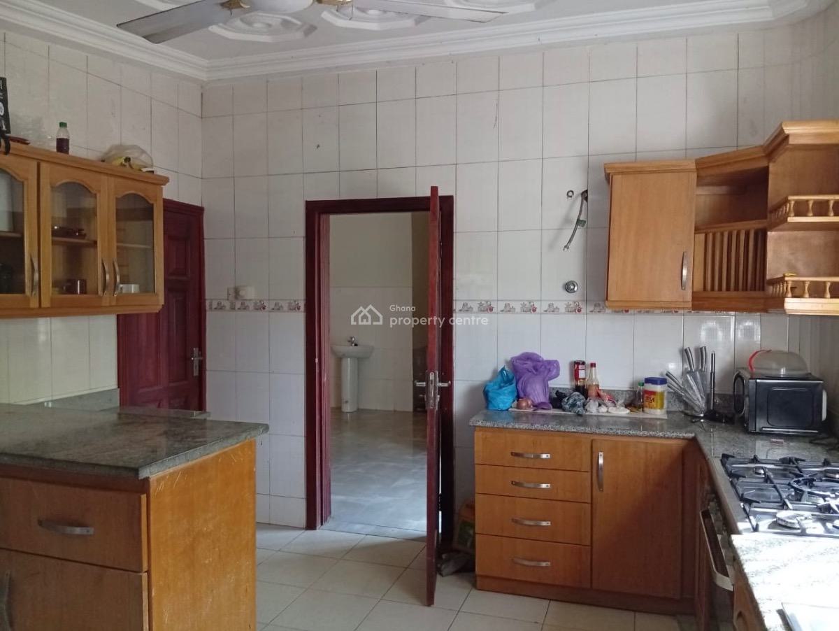5 Bedrooms, Housing Down, Adenta Municipal, Accra, Detached Bungalow for Sale