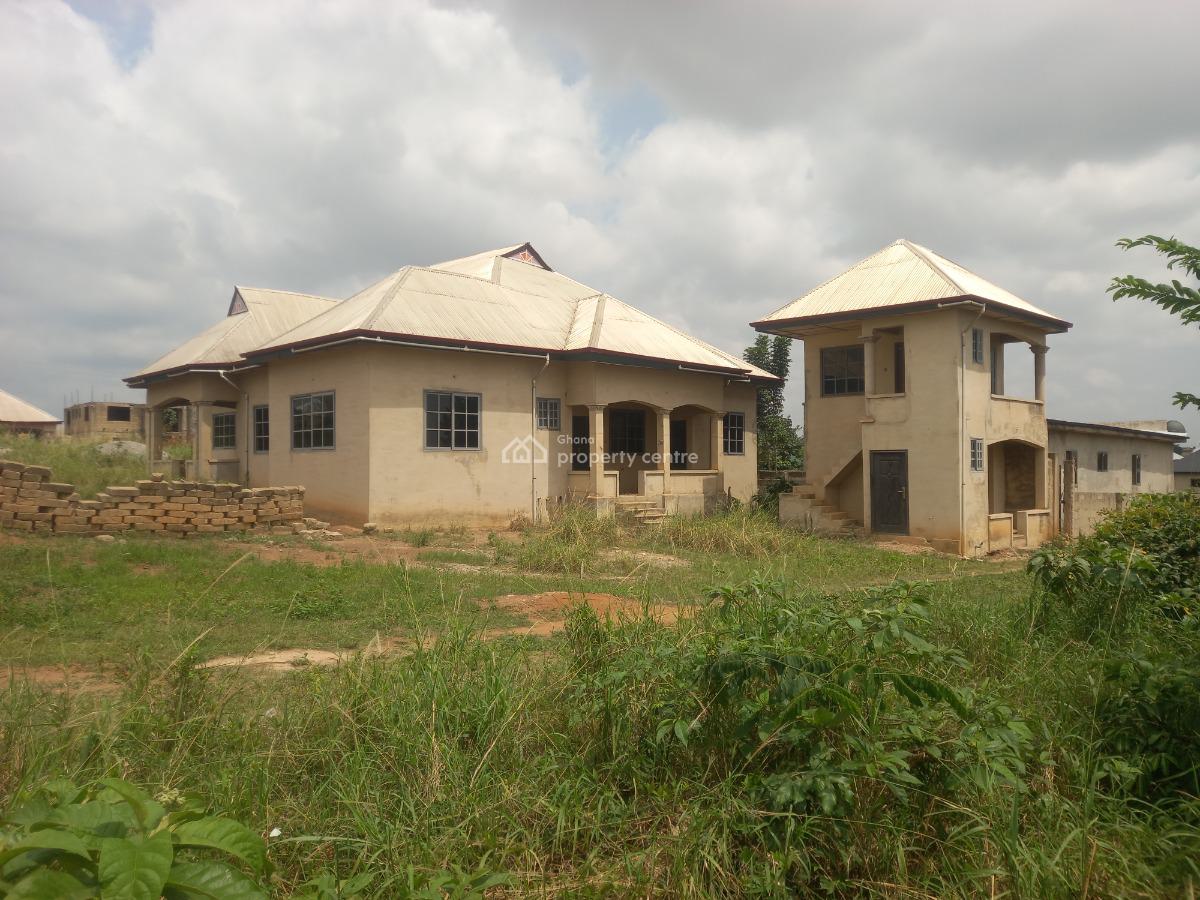6 Bedrooms, Mampongteng Dumanafo, Kumasi Metropolitan, Ashanti, House for Sale