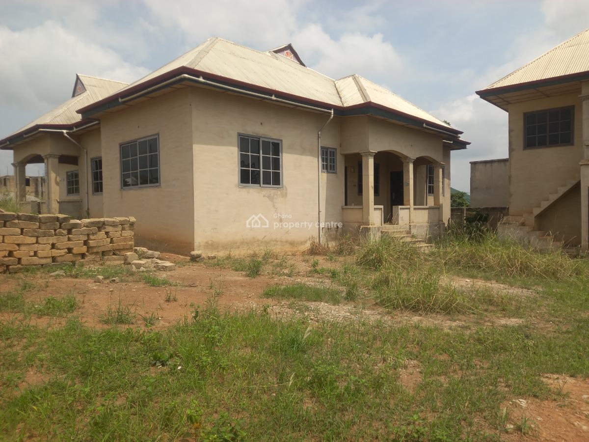 6 Bedrooms, Mampongteng Dumanafo, Kumasi Metropolitan, Ashanti, House for Sale