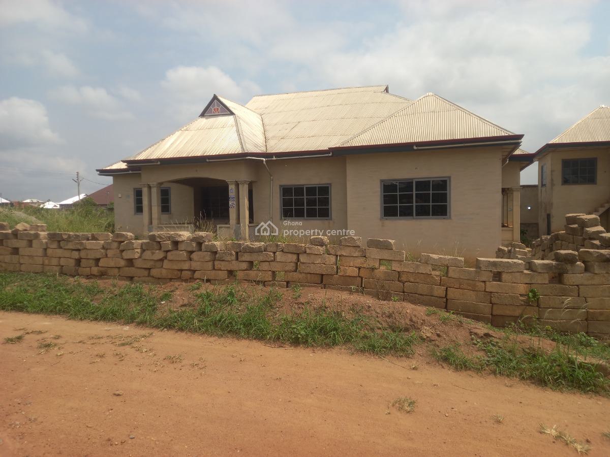 6 Bedrooms, Mampongteng Dumanafo, Kumasi Metropolitan, Ashanti, House for Sale