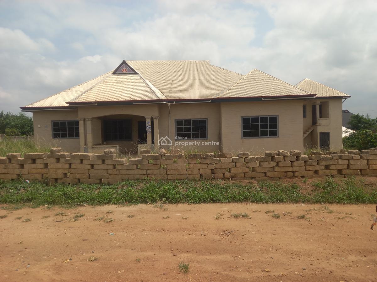 6 Bedrooms, Mampongteng Dumanafo, Kumasi Metropolitan, Ashanti, House for Sale