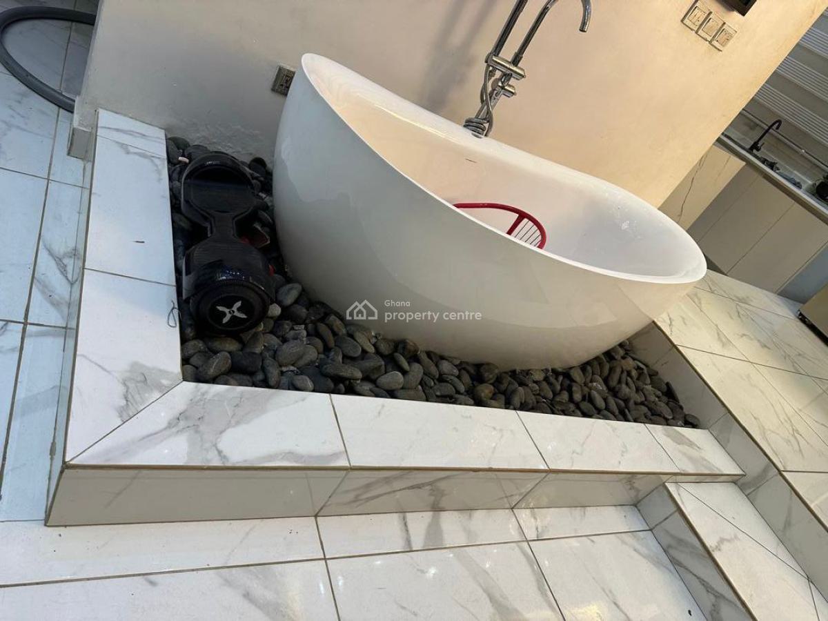 5 Bedrooms House with Swimming Pool, Achiaman, Amasaman, Ga West Municipal, Accra, House for Sale