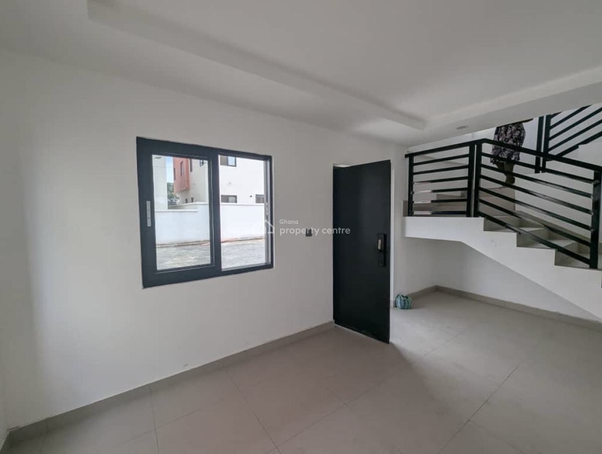 3 Bedrooms at Cfc Estate Dome, Cfc Estate, Dome, Ga East Municipal, Accra, Detached Duplex for Sale