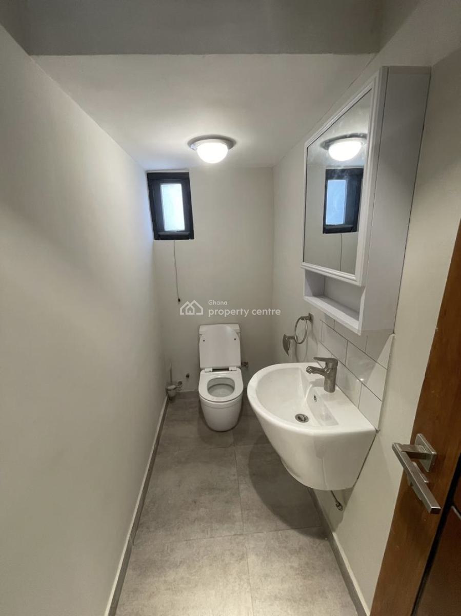 4 Bedrooms at Pantang Village, Pantang Village, Oyarifa, La Nkwantanang Madina Municipal, Accra, Detached Duplex for Sale