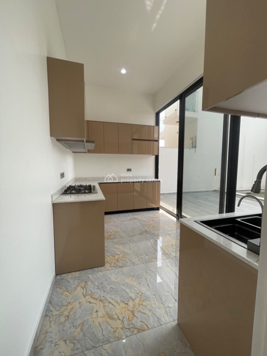 4 Bedroom House with Swimming Pool, East Legon, Accra, House for Sale