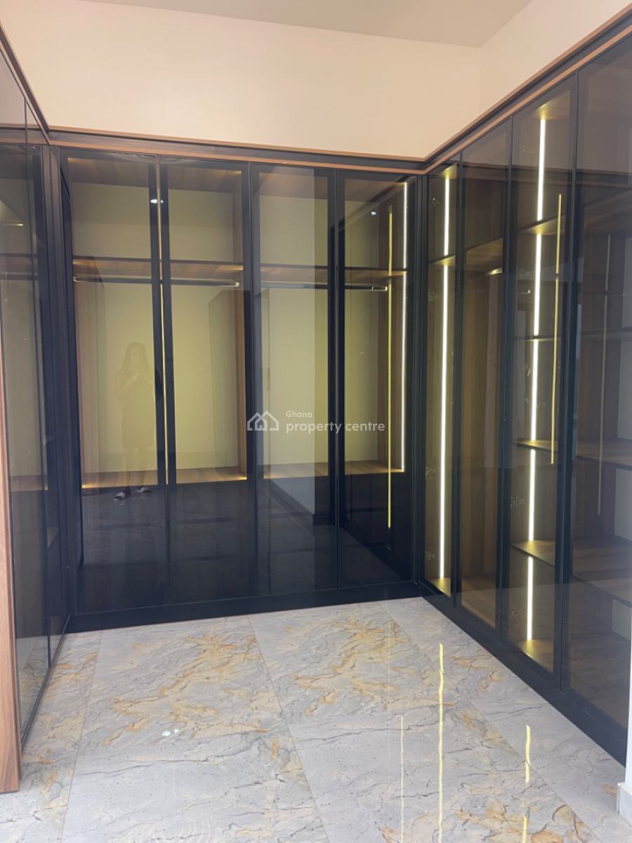 4 Bedroom House with Swimming Pool, East Legon, Accra, House for Sale