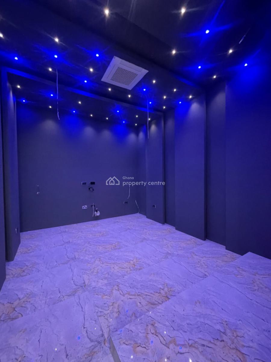 4 Bedroom House with Swimming Pool, East Legon, Accra, House for Sale