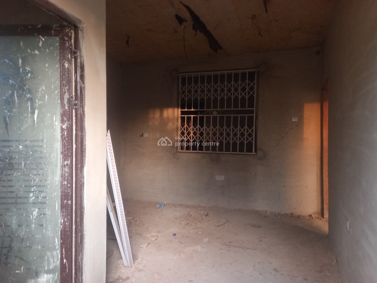 8 Bedrooms, Atimatim Maase, Near Pankrono, Kumasi Metropolitan, Ashanti, House for Sale