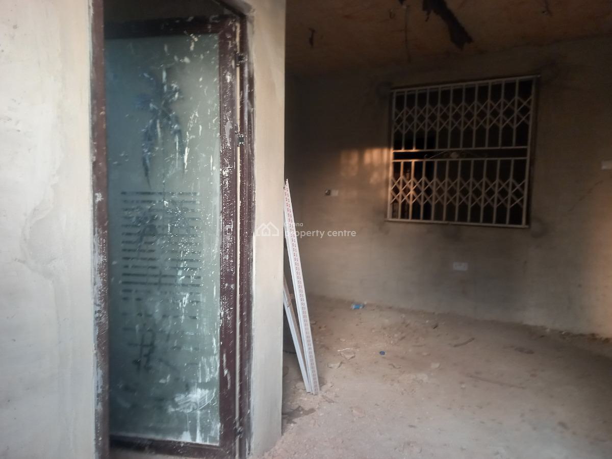 8 Bedrooms, Atimatim Maase, Near Pankrono, Kumasi Metropolitan, Ashanti, House for Sale