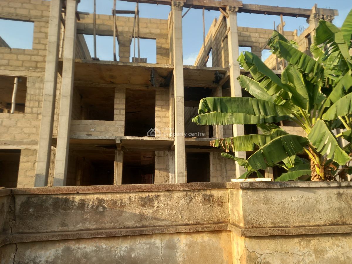 12 Bedrooms Apartment / Flats, Pankrono, Kumasi Metropolitan, Ashanti, House for Sale