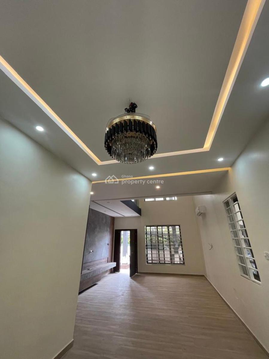 Exercutive 4 Bedrooms, Atomic Down, Kwabenya, Ga East Municipal, Accra, House for Sale