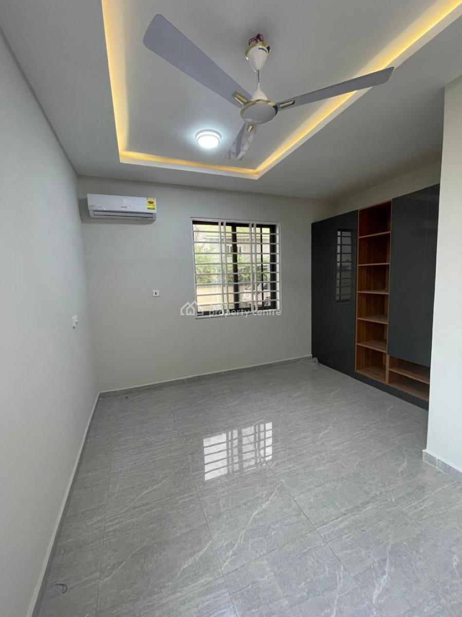 Exercutive 4 Bedrooms, Atomic Down, Kwabenya, Ga East Municipal, Accra, House for Sale
