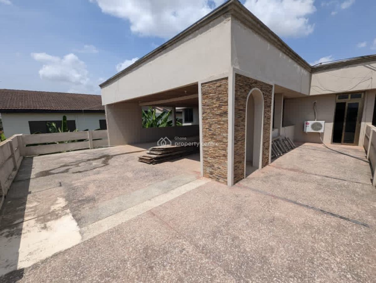 8 Bedrooms, Mile7 to Tantra Hills Road, Achimota, Accra, Detached Duplex for Rent