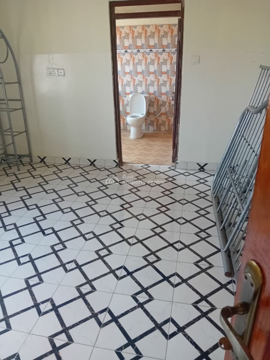 a Semi-furnished 7 Beedrooms Guesthouse with a Separate Boys Quarters, 12 Anum Street, La Nkwantanang Madina Municipal, Accra, Hotel / Guest House for Sale