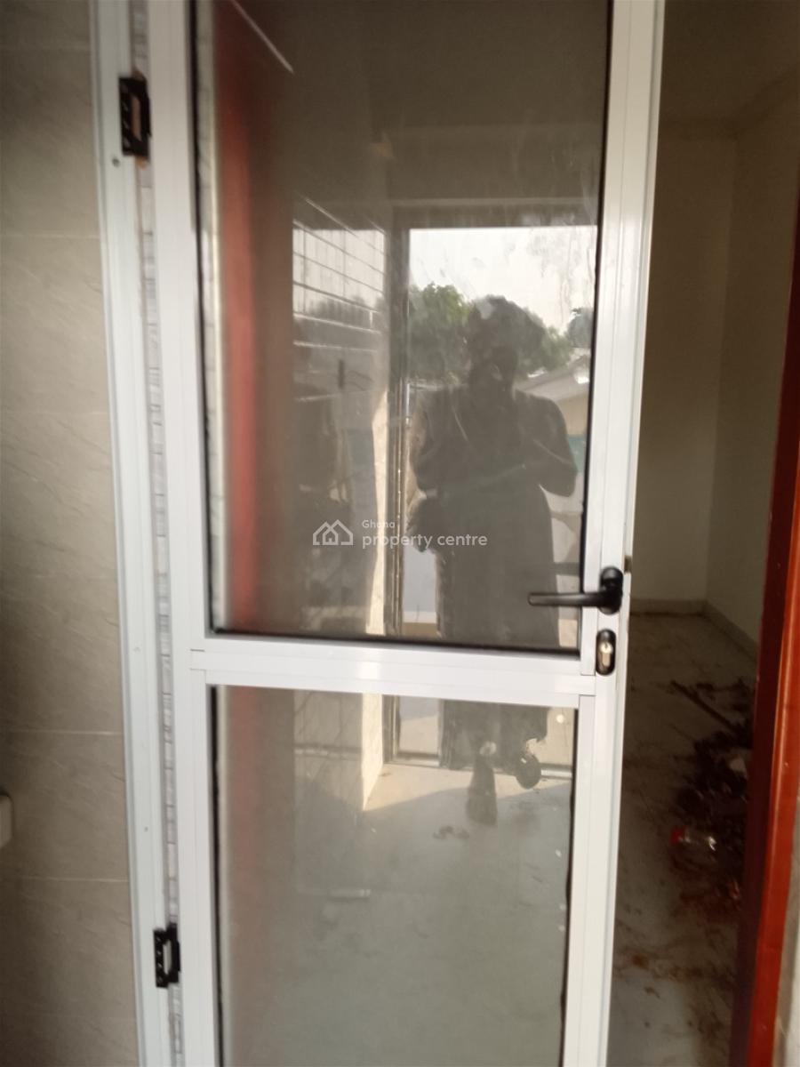 One Bedroom Self Contain, Labadi Palm Wine Junction, La (labadi), La Dade Kotopon Municipal, Accra, House for Rent