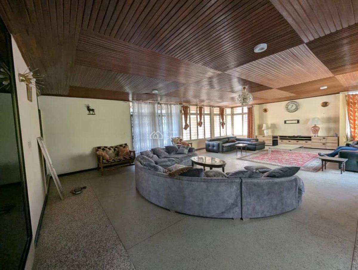 8 Bedrooms House on Tarred Road, Ideal for Hospitals, Schools, Etc., Tantra Hills, Near Champion Divine Clinic, Achimota, Accra, Commercial Property for Rent