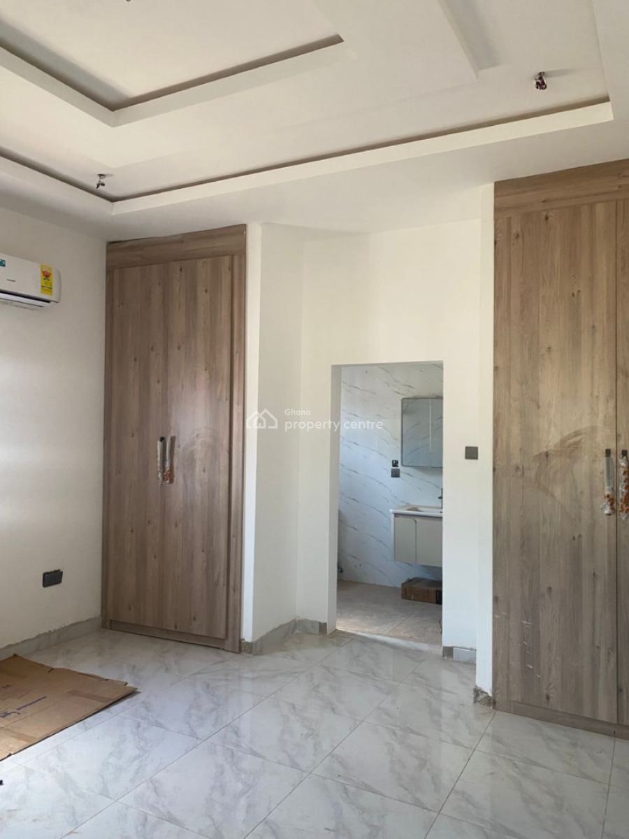 3 Bedrooms House, Tantral Hills, Near Aninja Hospital, Achimota, Accra, House for Sale