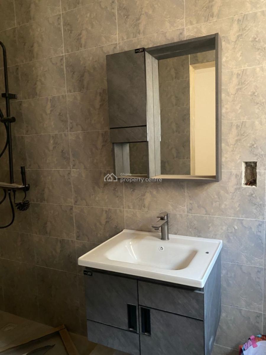 3 Bedrooms House, Tantral Hills, Near Aninja Hospital, Achimota, Accra, House for Sale